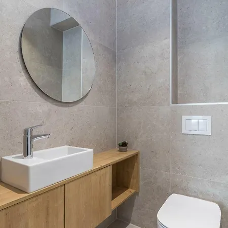 Apartment Luxury Magali 2 *