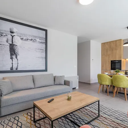 Apartament Luxury Magali 2 *